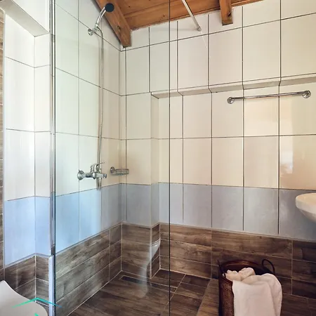 Alkyonis アパートホテル ラガナス