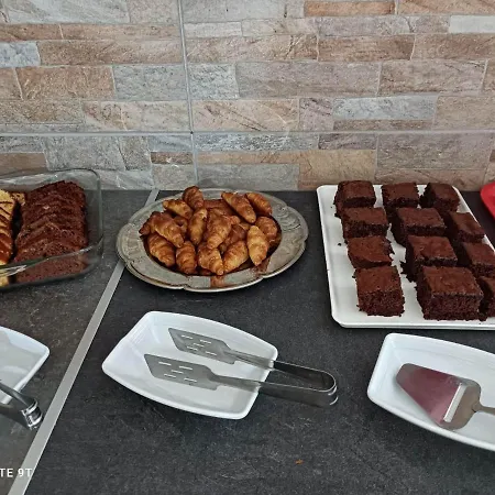 阿尔吉奥尼斯酒店 4* 拉加纳斯