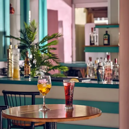 阿尔吉奥尼斯酒店 4*